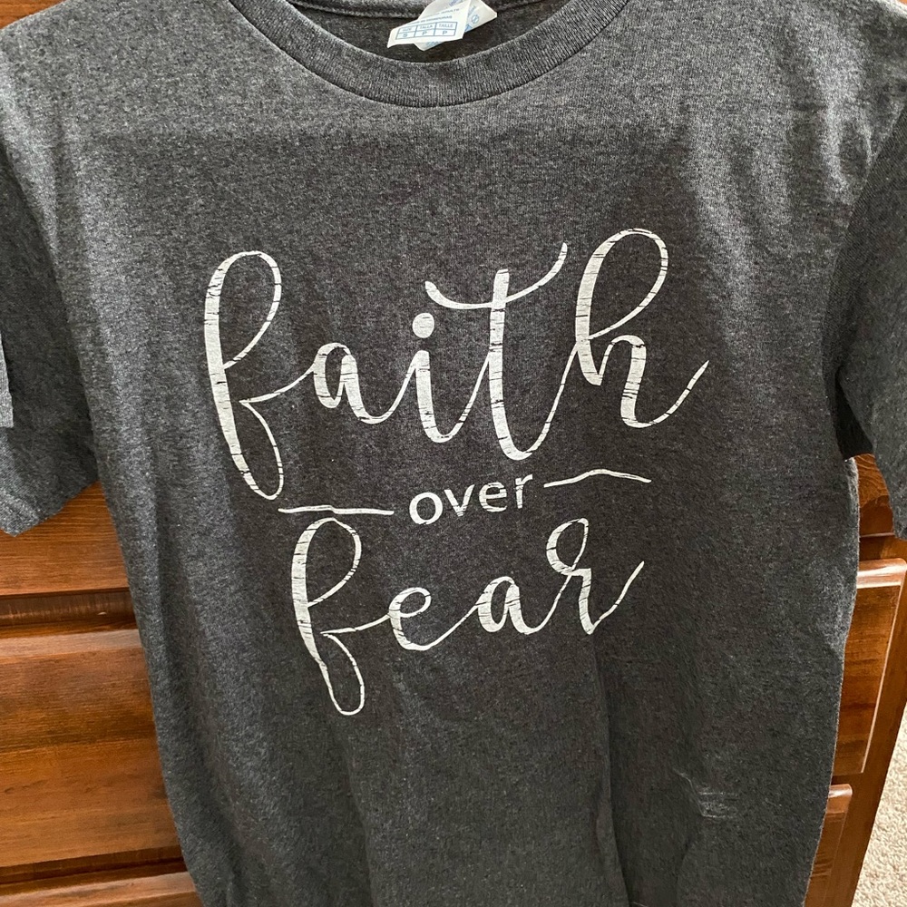 Women’s shirt